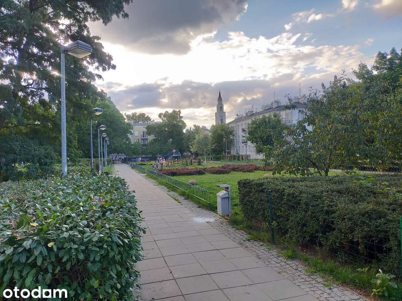 3 pok. 90m² w kameralnym domu, zielona i cicha okolica