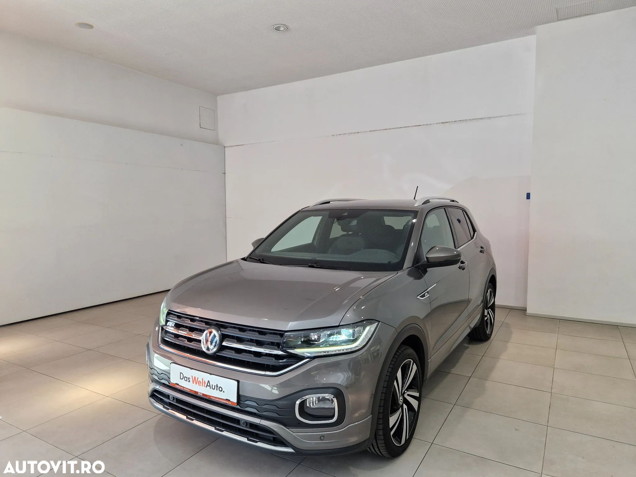 Volkswagen T-Cross 1.5 TSI DSG R-Line - 1
