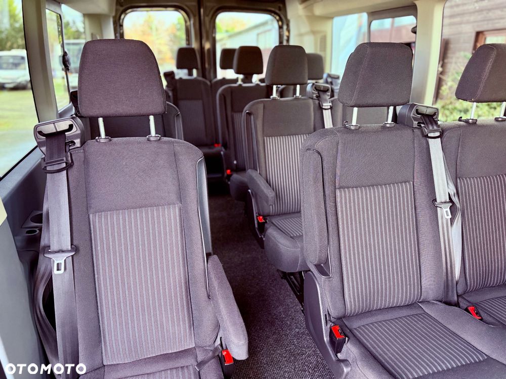 Ford Transit - 12