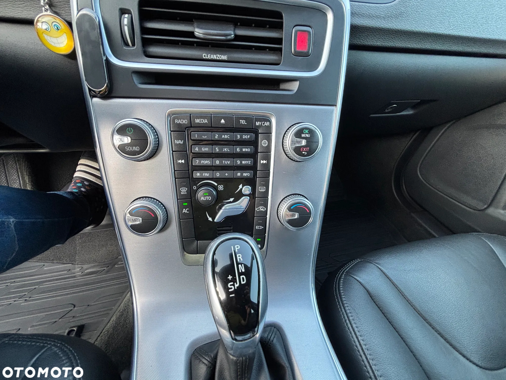 Volvo V60 D3 AWD Momentum - 26