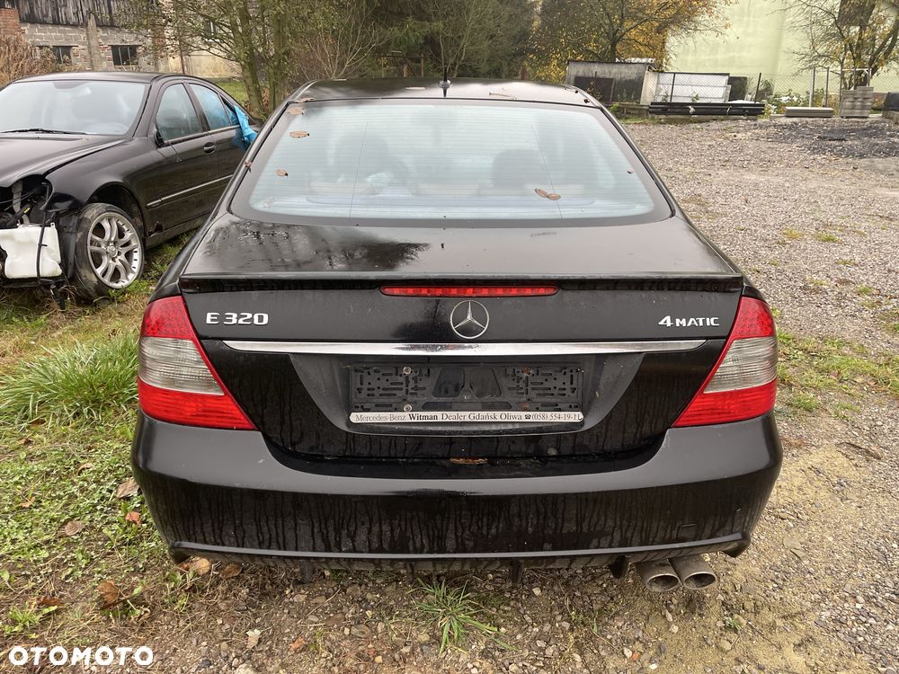 Mercedes-Benz Klasa E - 1
