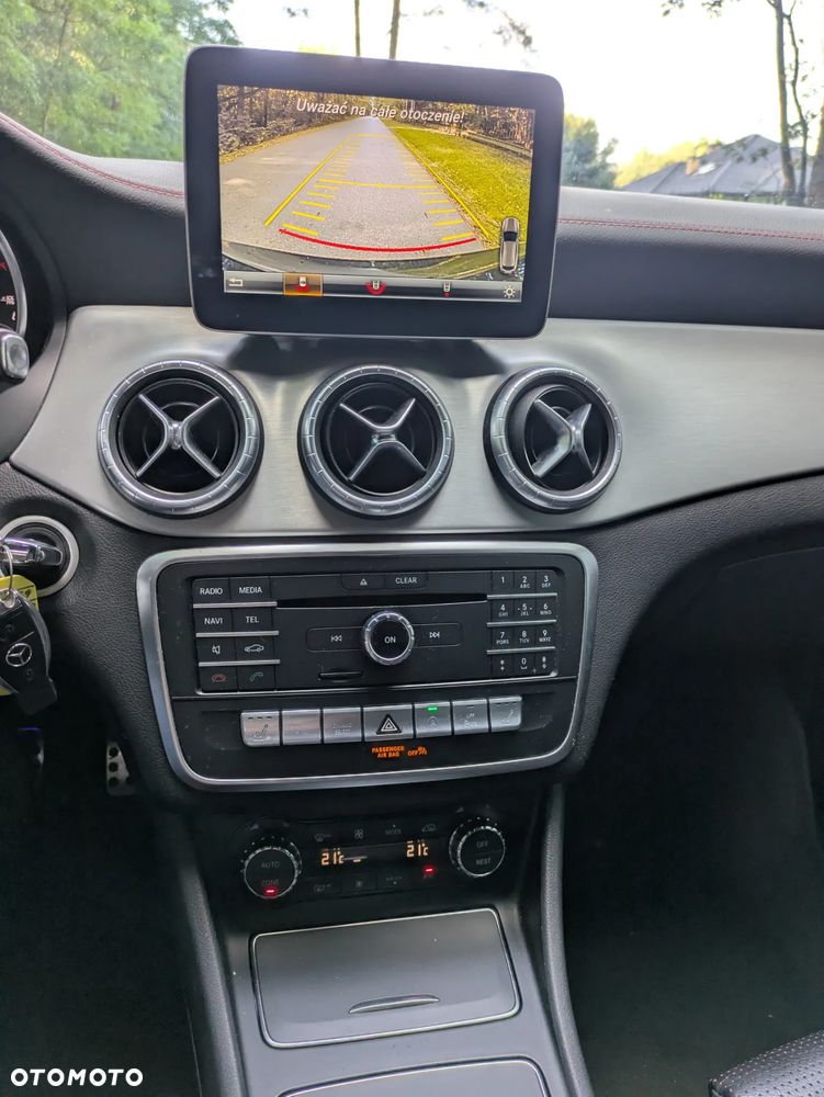 Mercedes-Benz CLA 200 d 7G-DCT AMG Line - 19