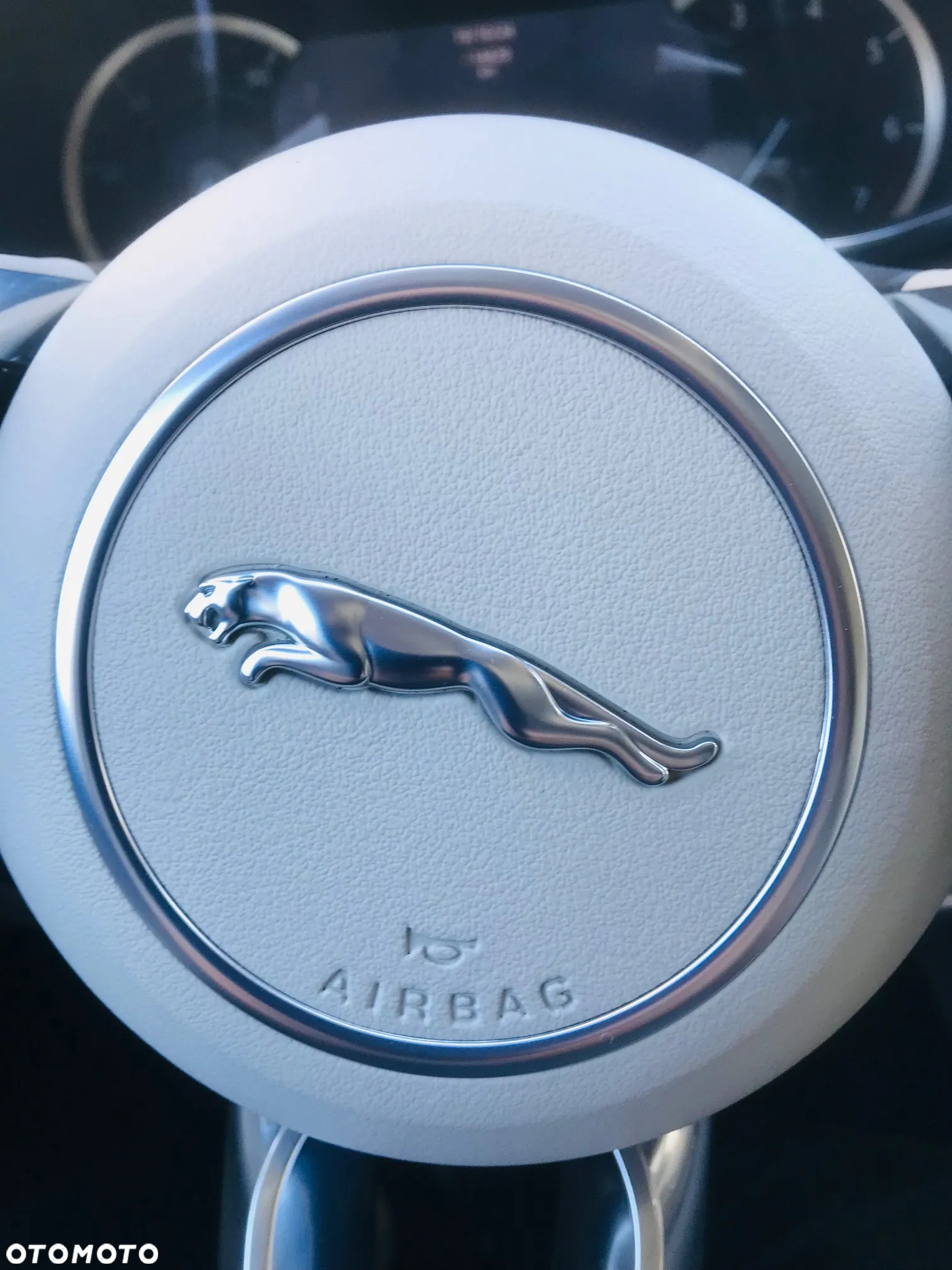 Jaguar F-Pace - 15