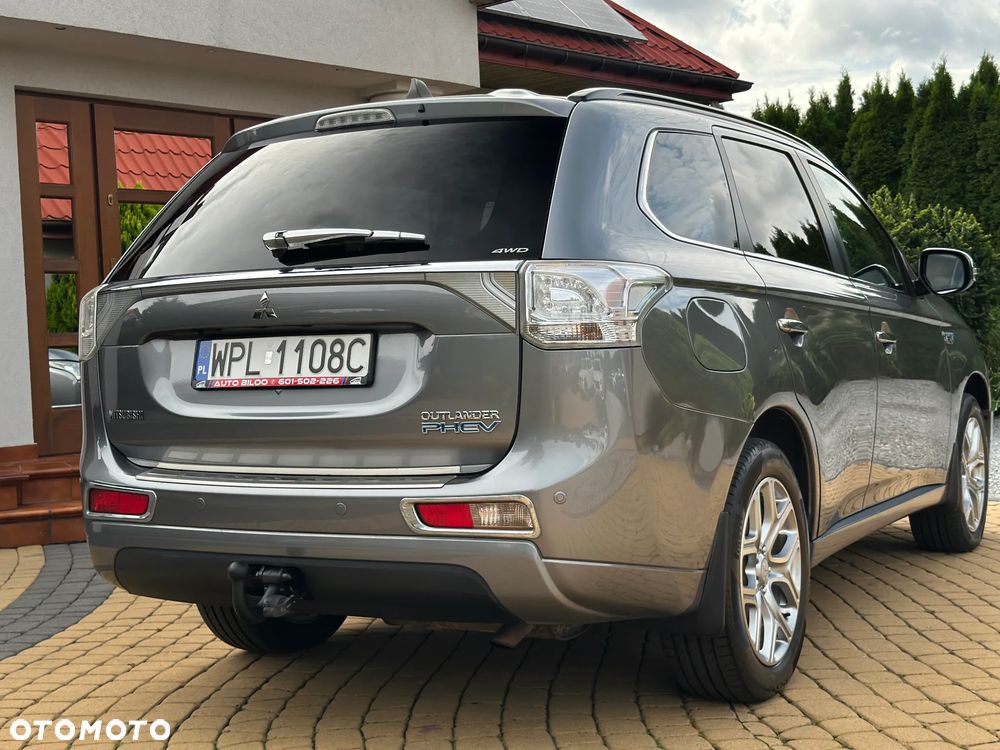 Mitsubishi Outlander - 33