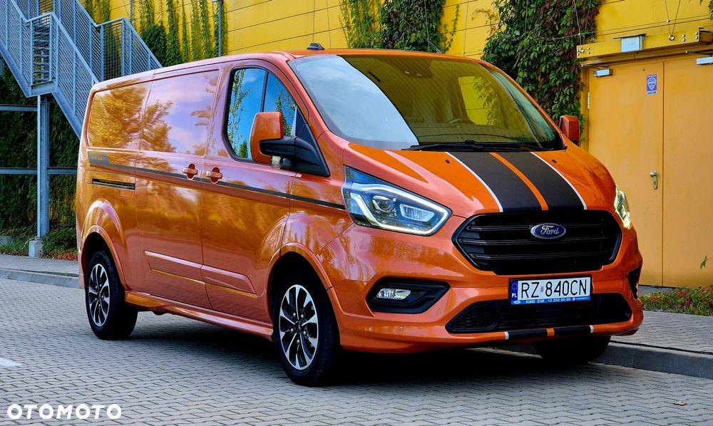Ford Custom - 1