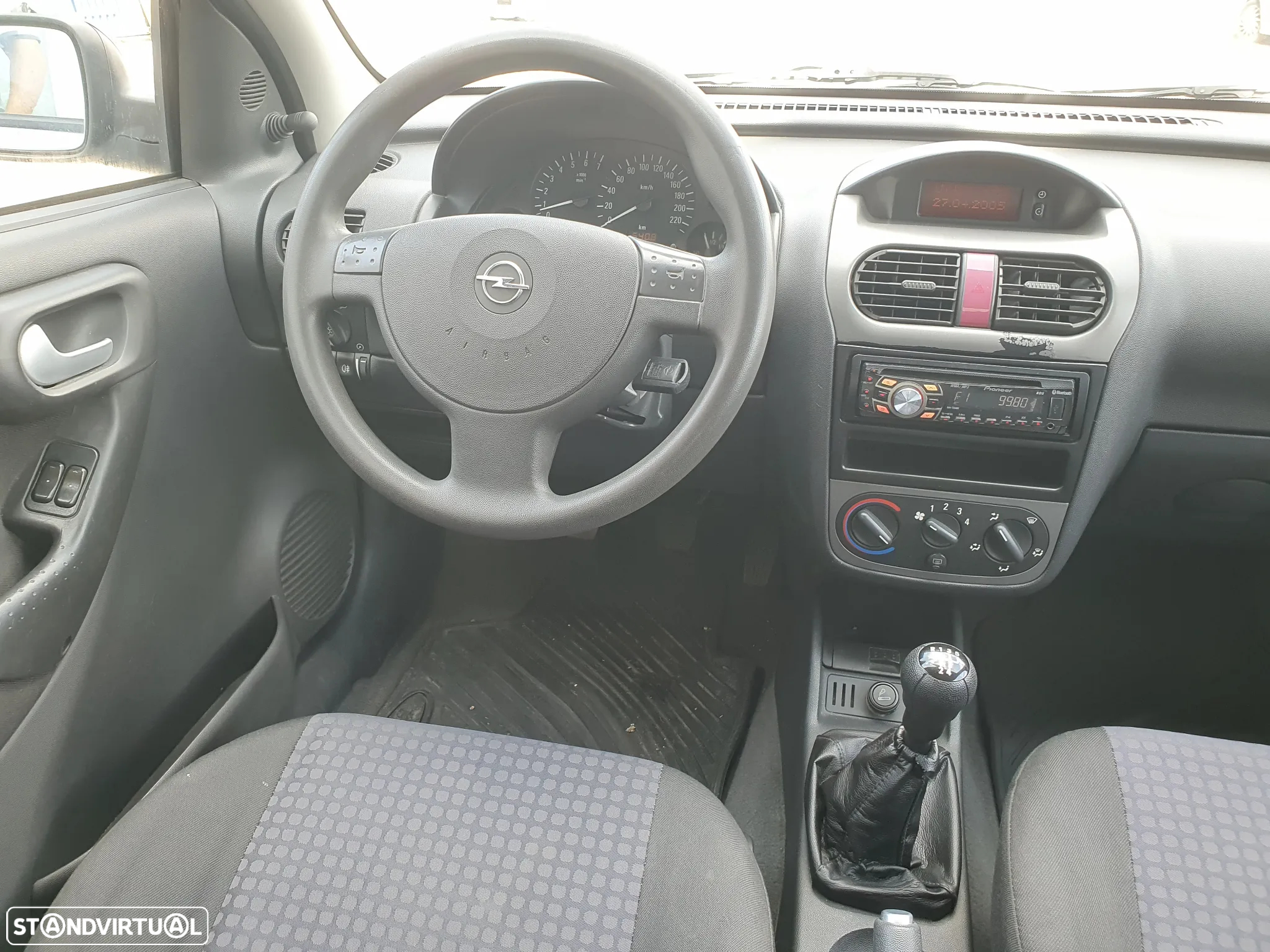 Opel Corsa 1.2 Twinport Enjoy - 12