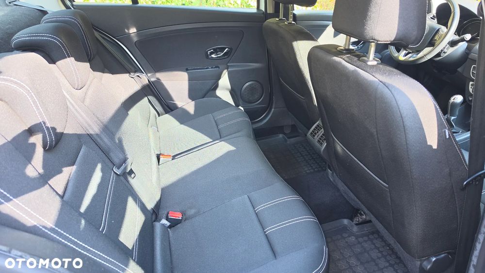 Renault Fluence 1.6 16V Limited - 8