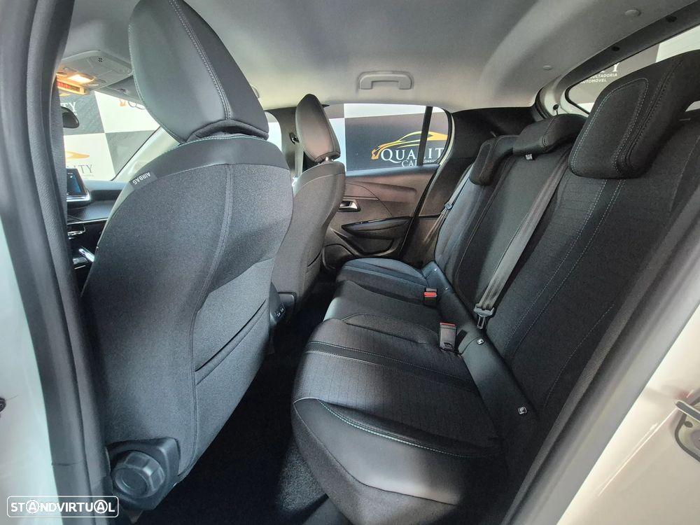 Peugeot 208 1.2 PureTech Allure Pack EAT8 - 14