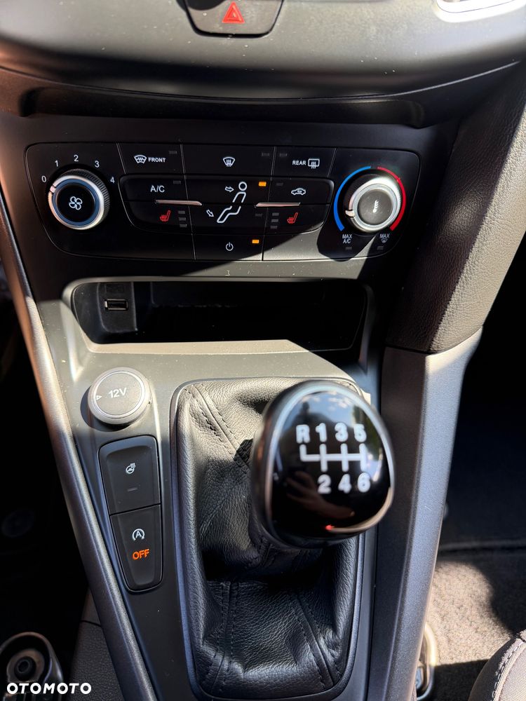 Ford Focus - 22