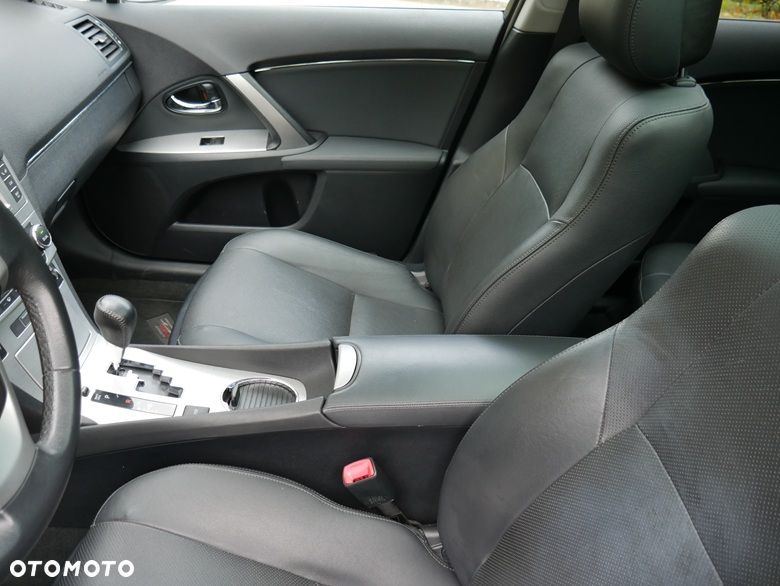 Toyota Avensis Touring Sports 1.8 Executive - 32