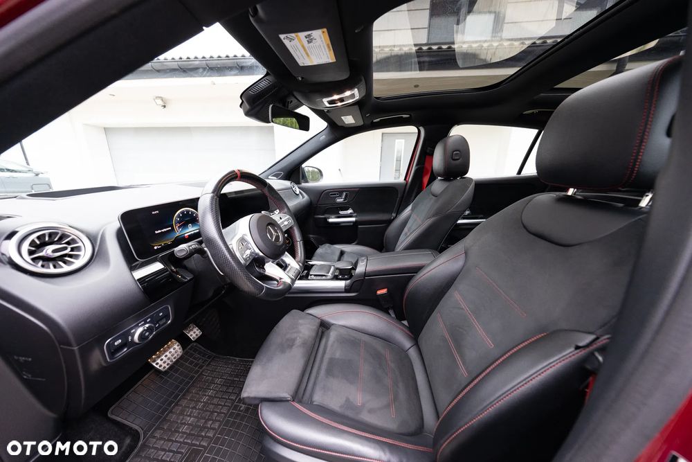 Mercedes-Benz GLA AMG 35 4-Matic - 12