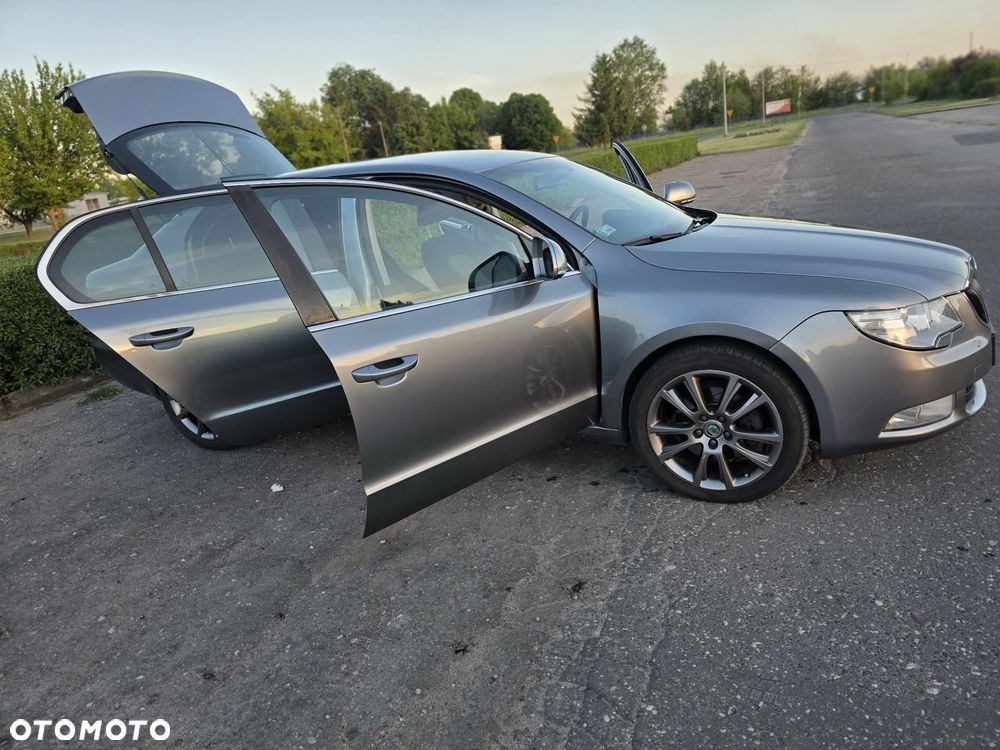 Skoda Superb 2.0 TDI Comfort - 11