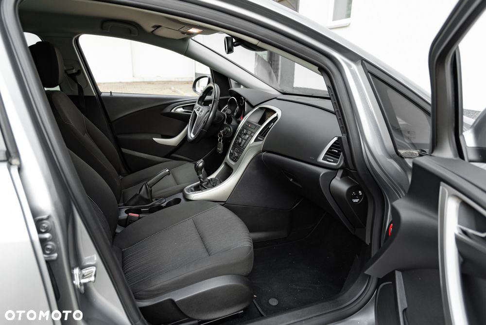 Opel Astra 1.4 Turbo Color Edition - 20