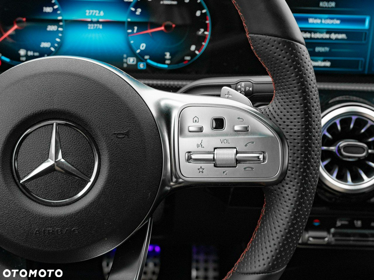 Mercedes-Benz CLA - 18