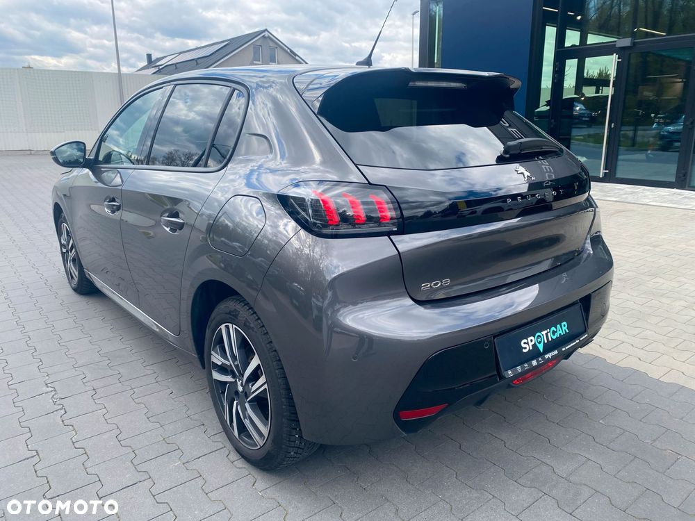 Peugeot 208 - 3