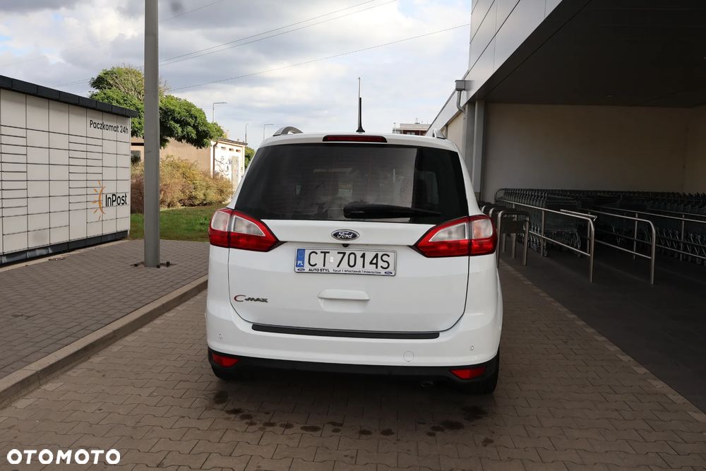 Ford Grand C-MAX - 22