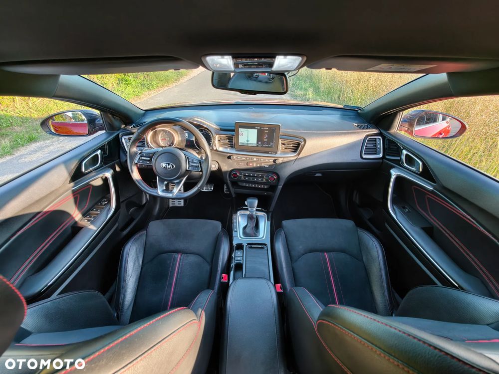 Kia ProCeed - 16