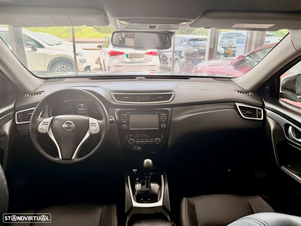 Nissan X-Trail 1.6 dCi N-Connecta Xtronic - 16