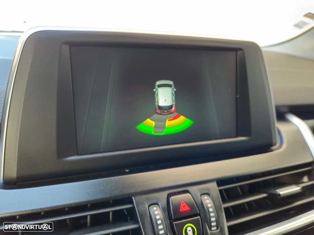 BMW 216 Active Tourer d Advantage - 18