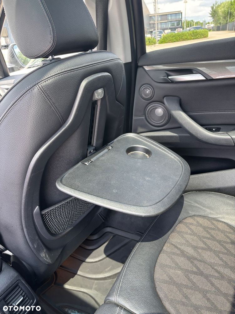 BMW X1 sDrive18i - 19