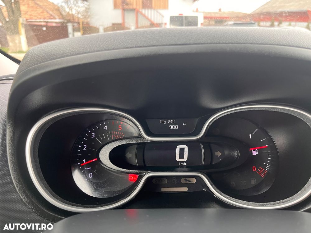 Renault Trafic - 15