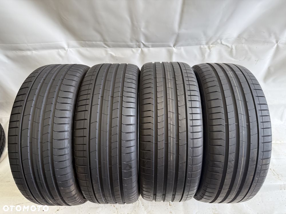 255/40/21 Pirelli P Zero VOL 102V - 1