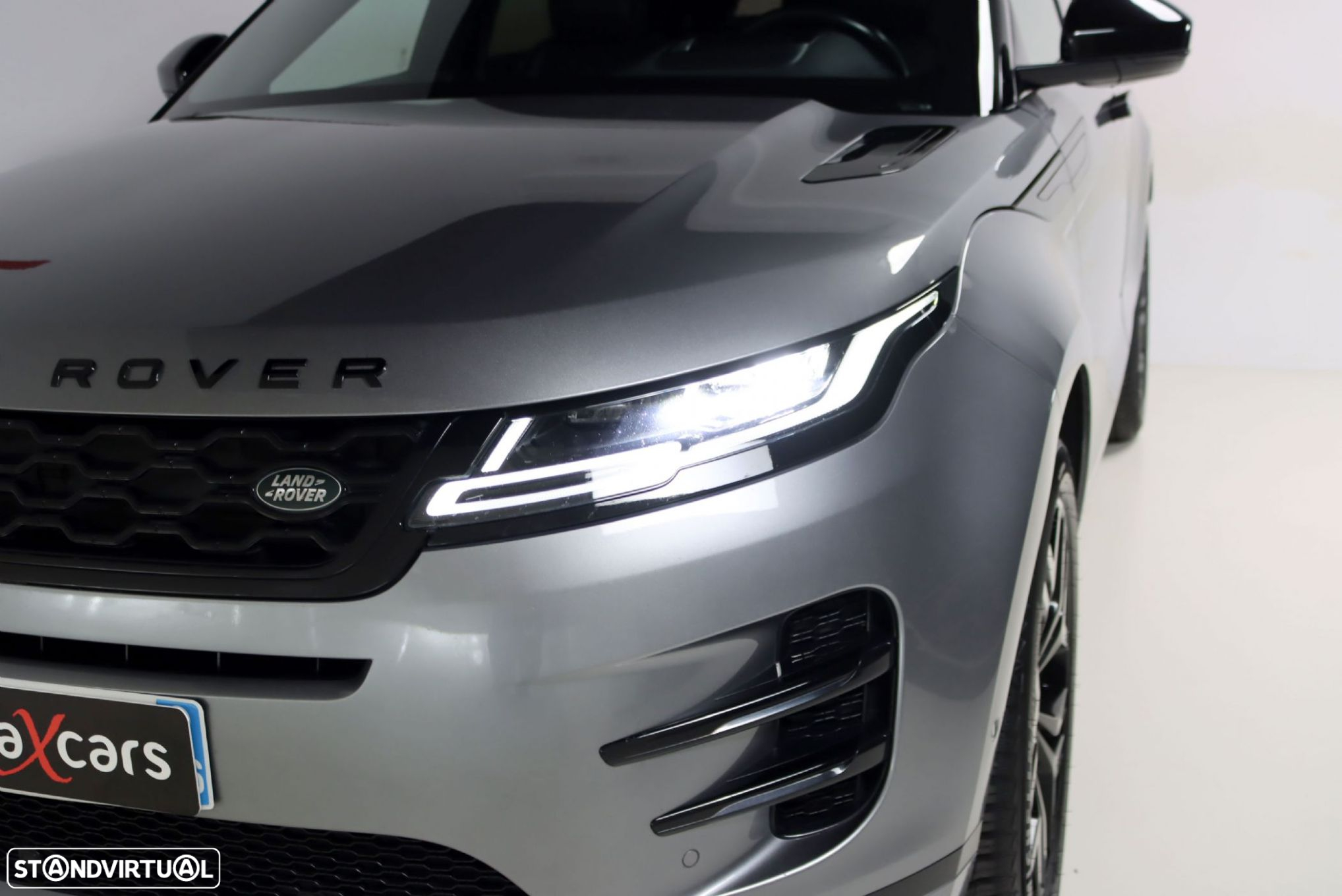 Land Rover Range Rover Evoque 2.0 D150 AWD R-Dynamic SE Auto - 9