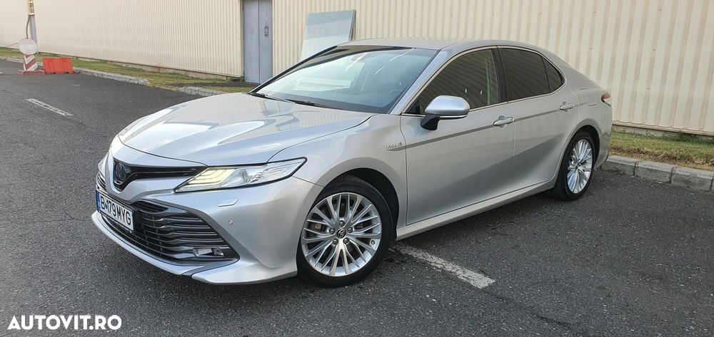 Toyota Camry 2.5 Exclusive - 3