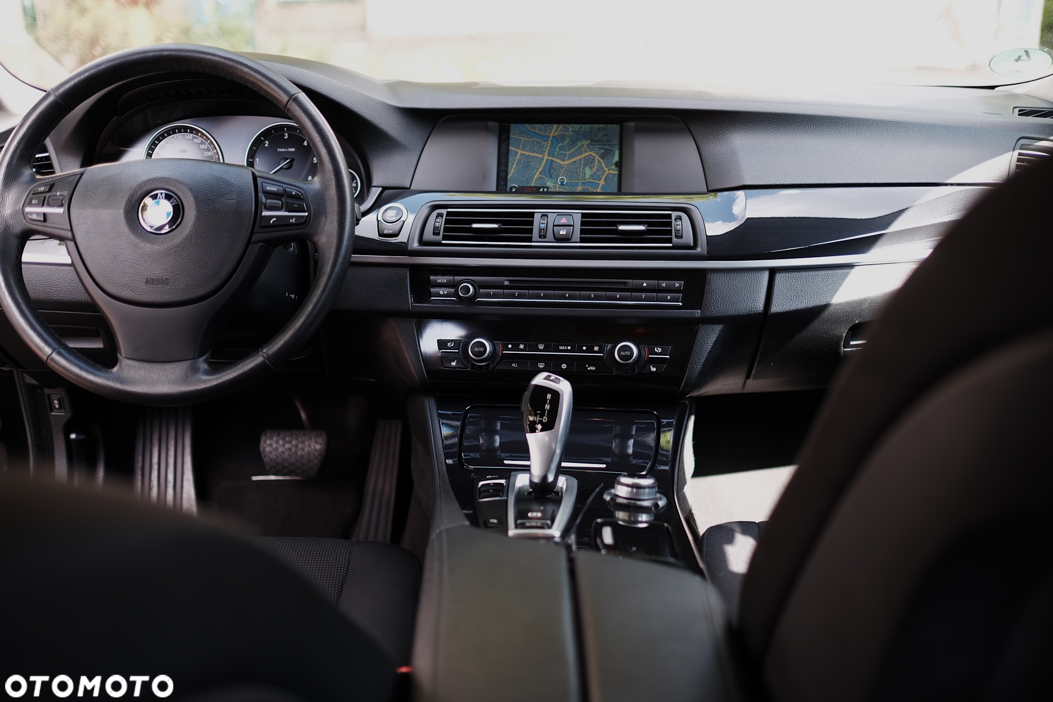 BMW Seria 5 520d Touring - 8