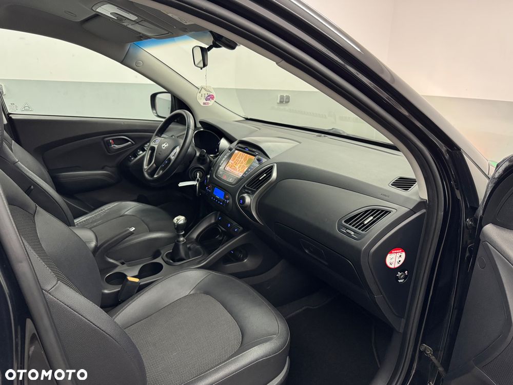 Hyundai ix35 1.7 CRDi 2WD blue Style - 29