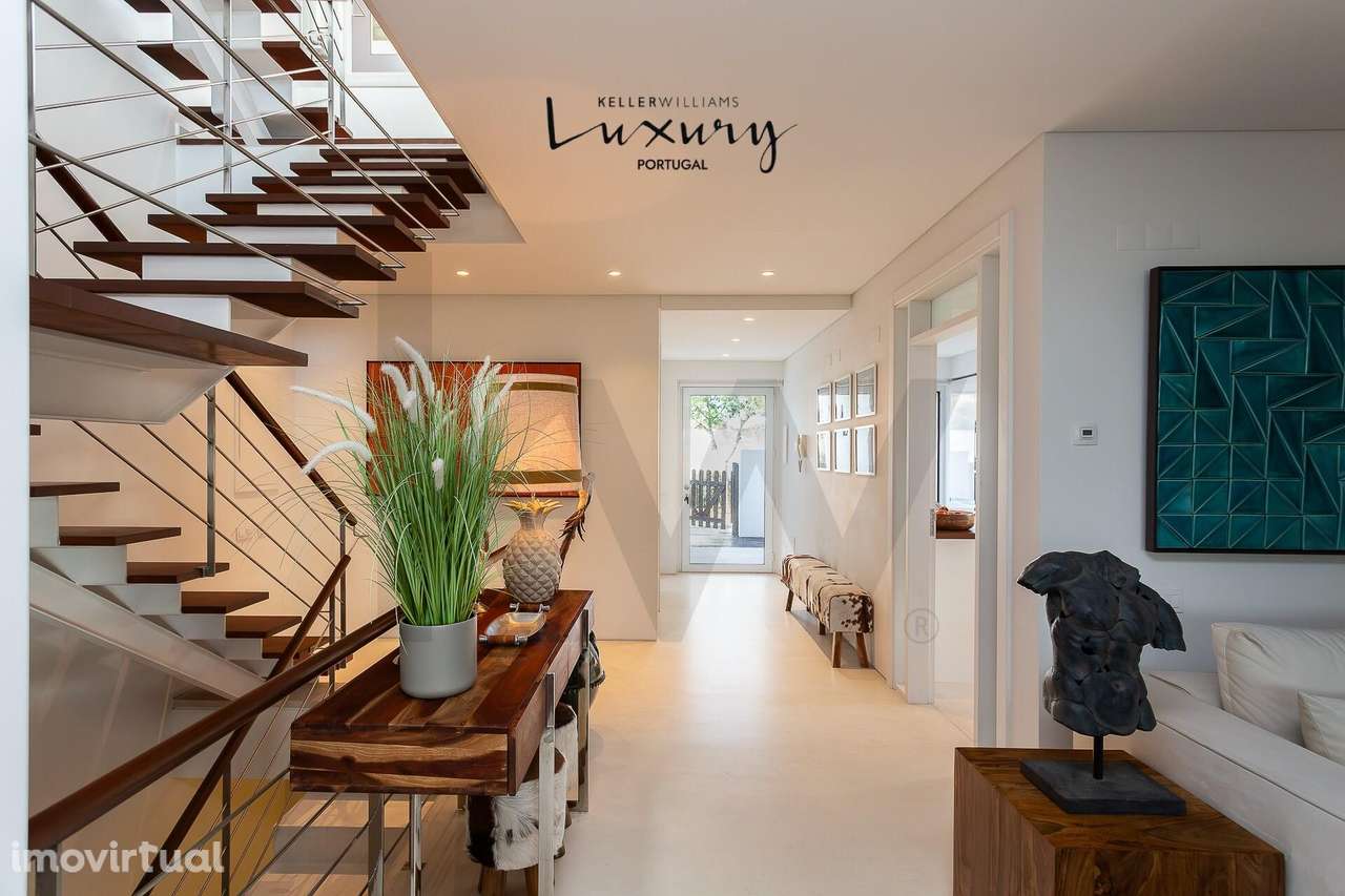 Moradia de Luxo em Condomínio Privado na Zona de Birre | Conforto, Seg - Grande imagem: 3/60