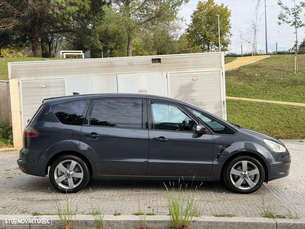 Ford S-Max 1.8 TDCi Titanium 7L - 26