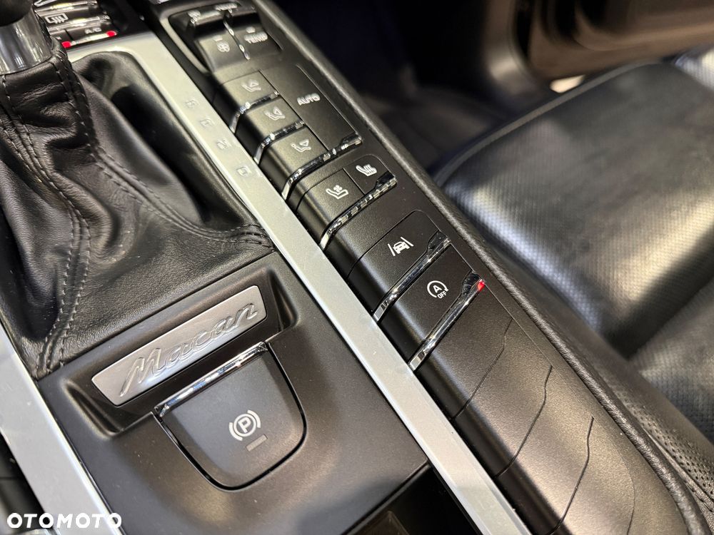 Porsche Macan S - 25