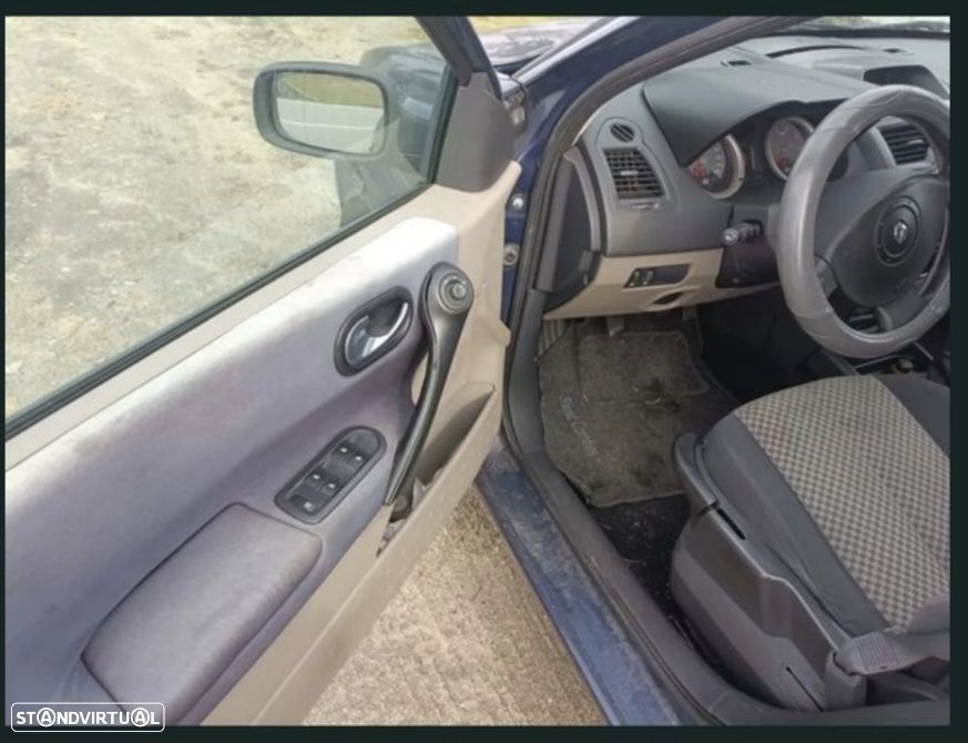 Renault Mégane 1.5 dCi Confort Dynamique - 4