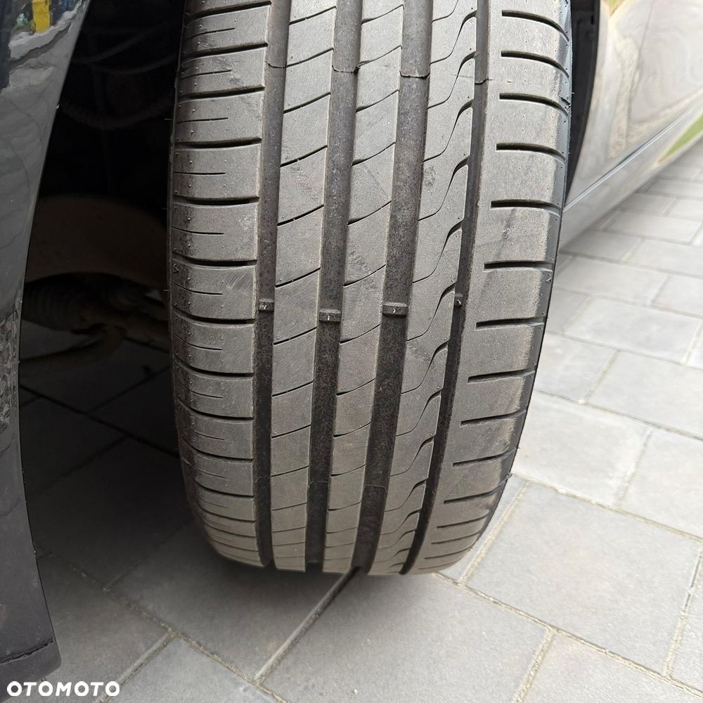 BMW Seria 5 525d xDrive Sport-Aut Modern Line - 22