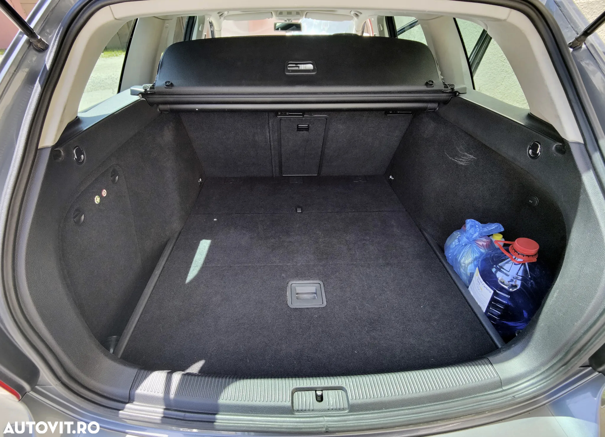Volkswagen Golf Variant 2.0 TDI DPF Highline - 11