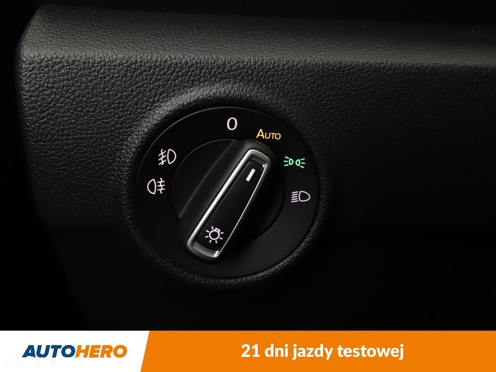 Volkswagen T-Roc 1.0 TSI Premium - 29