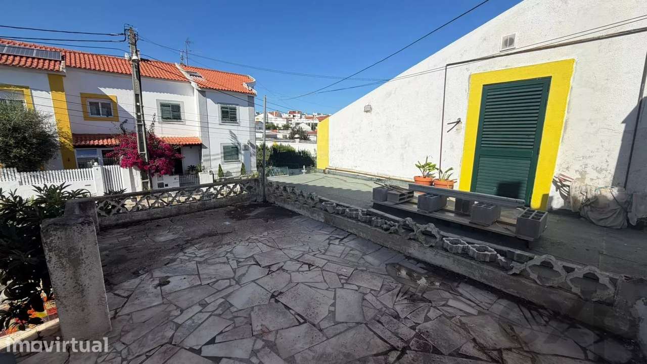 Moradia T3 Espaçosa em Almada com 165 m² - Grande imagem: 5/19