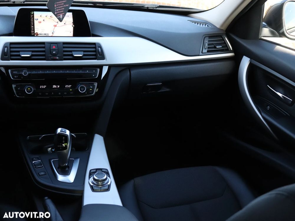 BMW Seria 3 320d Aut. Advantage - 17