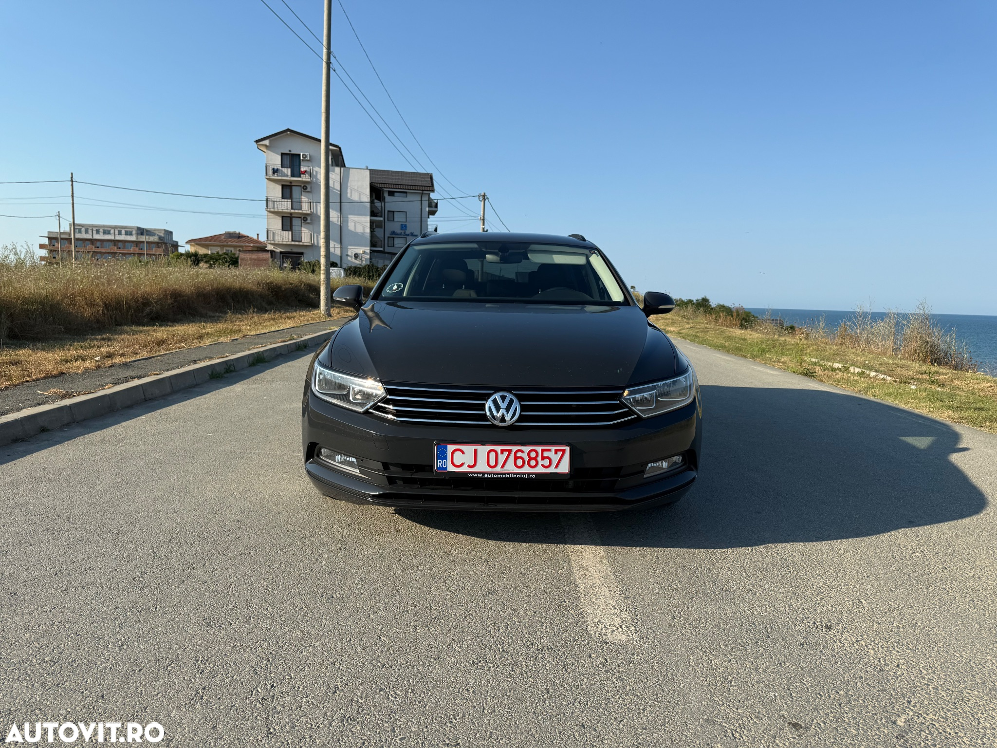 Volkswagen Passat Variant 2.0 TDI (BlueMotion Technology) Highline - 12