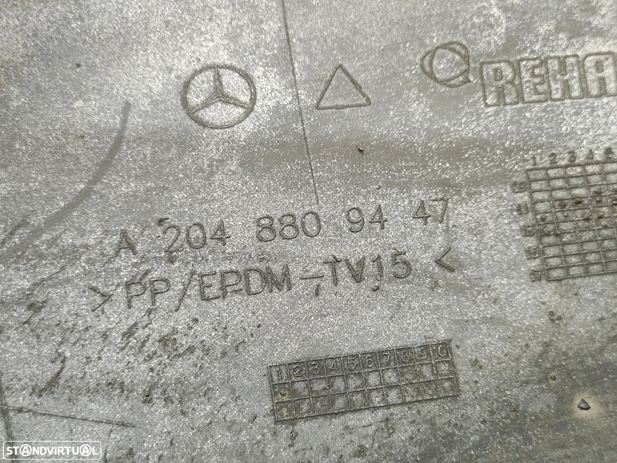 Parachoques traseiro Original Mercedes Benz Class C W204 Facelift AMG Sensores Estacionamento - 7