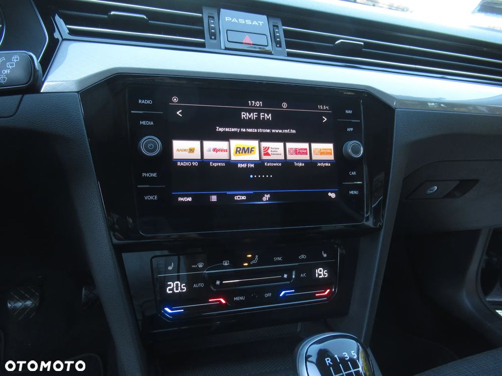 Volkswagen Passat 1.5 TSI EVO Business - 17