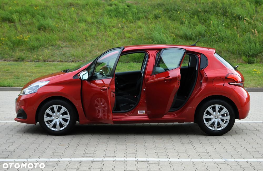 Peugeot 208 1.2 PureTech Allure - 27