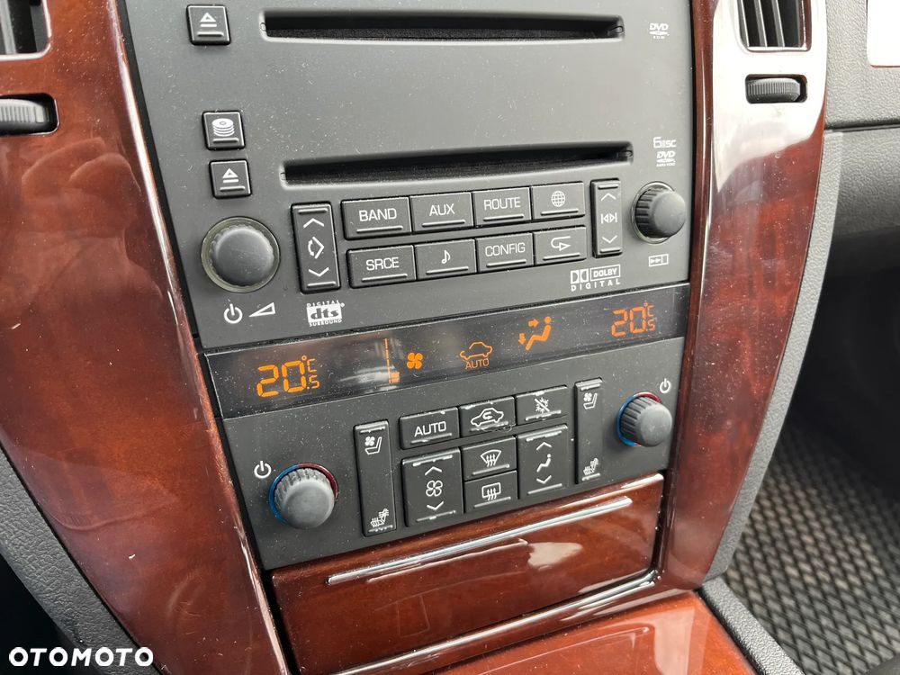 Cadillac STS - 18