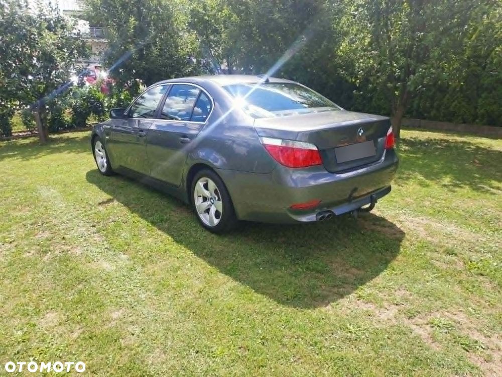 BMW Seria 5 525i - 12