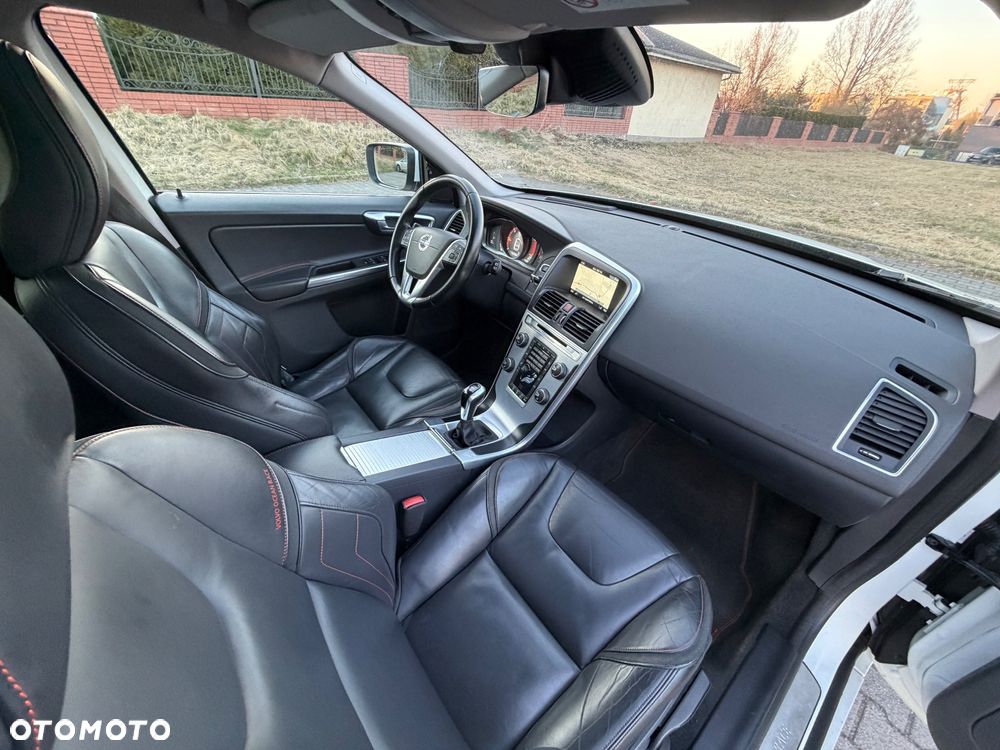 Volvo XC 60 D3 Ocean Race - 21