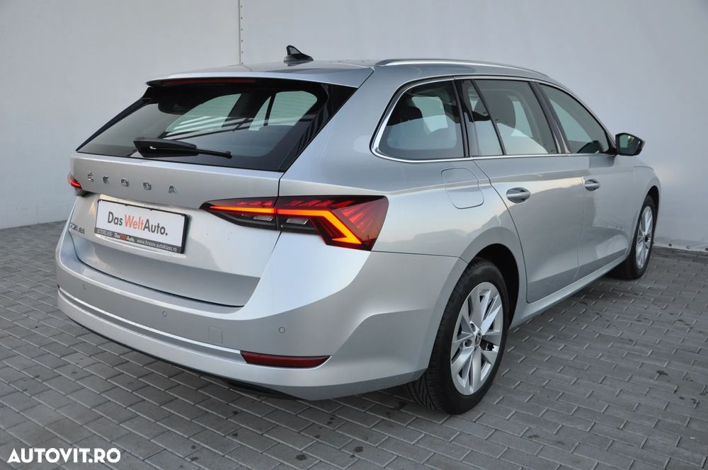 Skoda Octavia Combi 2.0 TDI (Green tec) DSG Style - 6