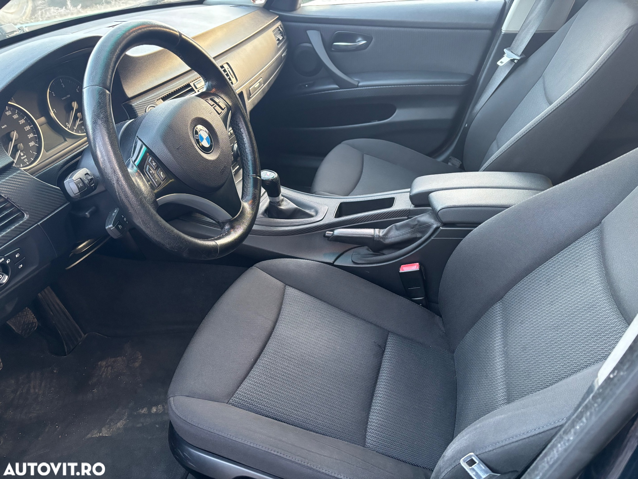 BMW Seria 3 318d - 18