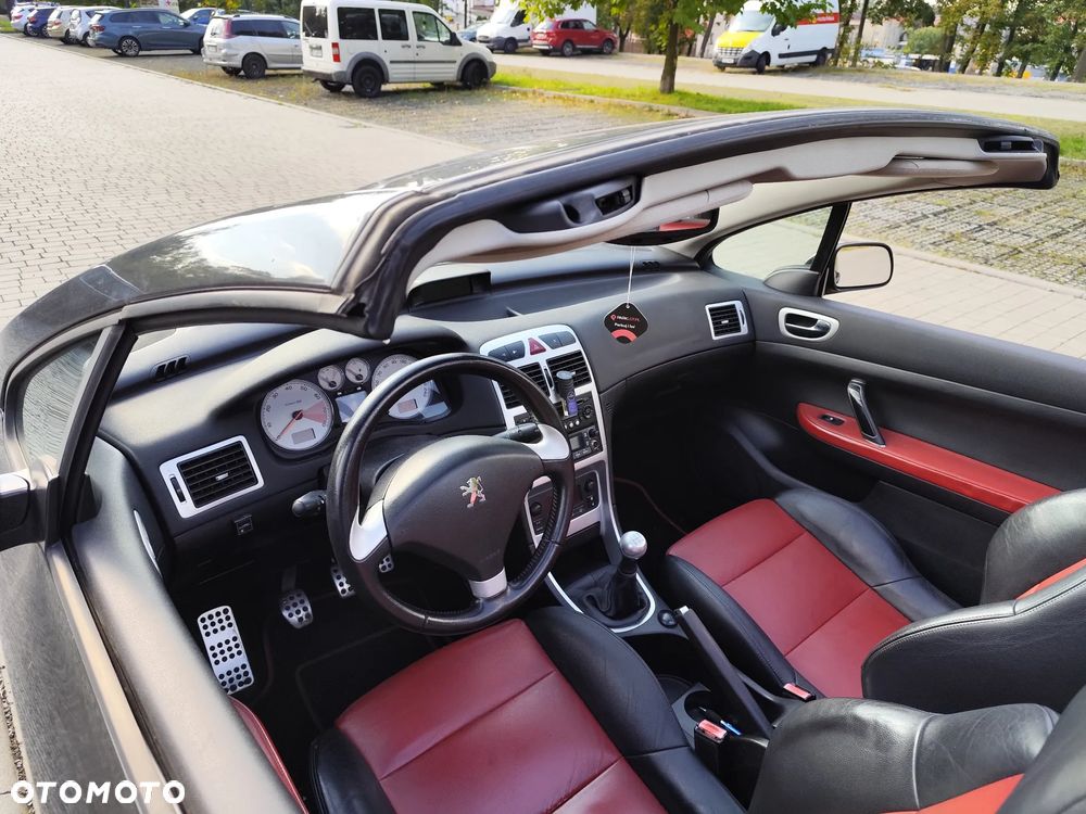 Peugeot 307 CC 2.0 Intense - 9