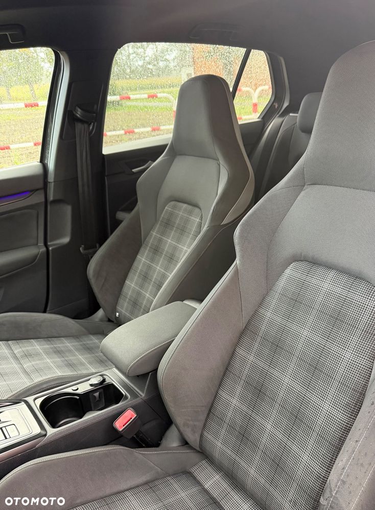 Volkswagen Golf 2.0 TDI SCR DSG GTD - 9